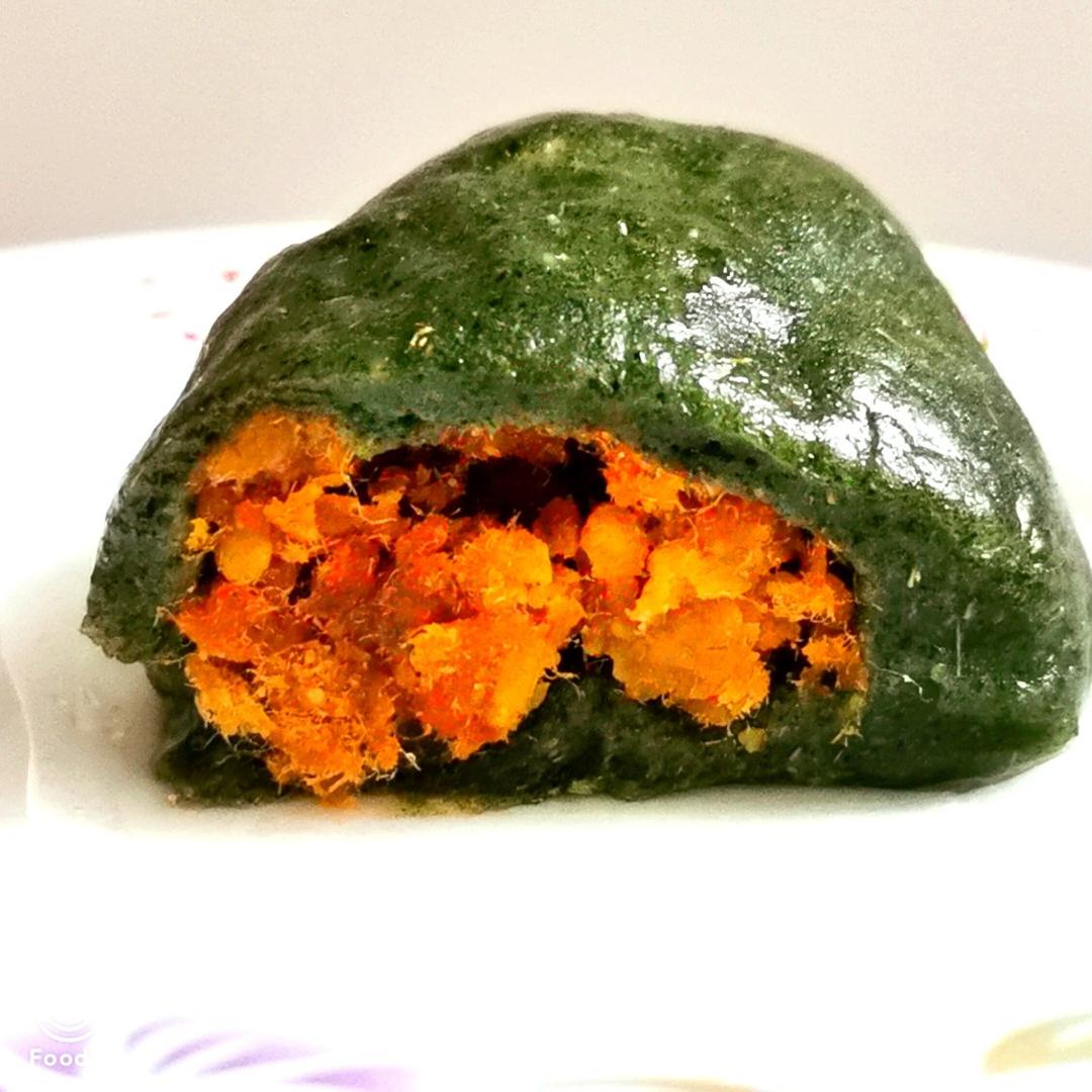 网红青团～～咸蛋黄肉松青团