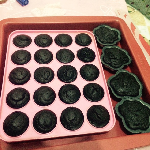 巧克力棒棒糖蛋糕胚（Fudgy cake pops）