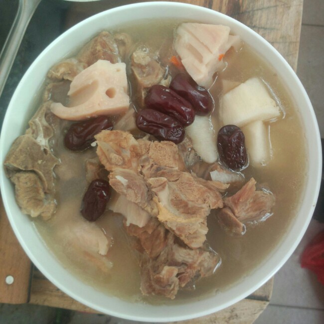 枸杞山药排骨汤