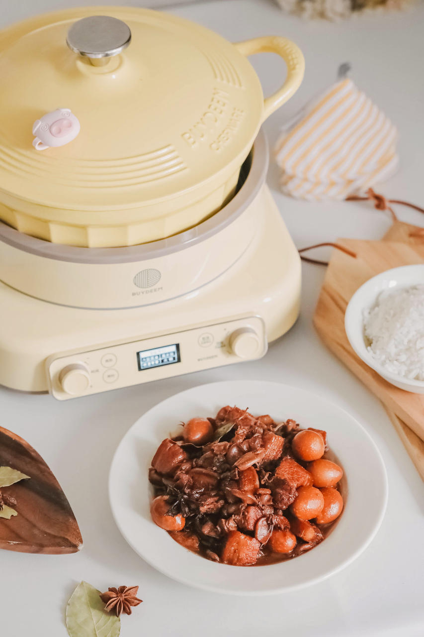 鱿鱼鹌鹑蛋煨花肉