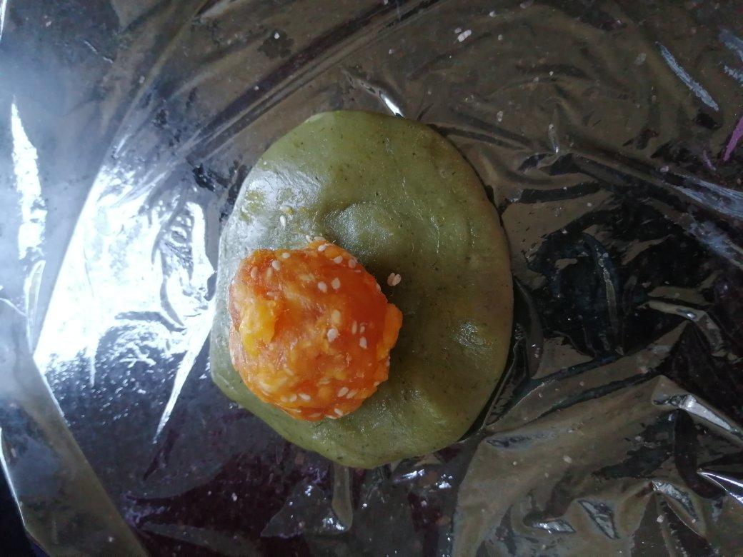 咸蛋黄肉松青团（艾糍）