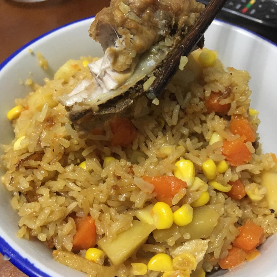 喷香排骨焖饭（爆好吃）