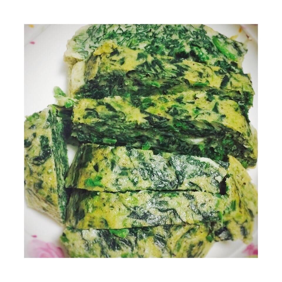 蘸汁菠菜鸡蛋糕——春季养生多吃菠菜