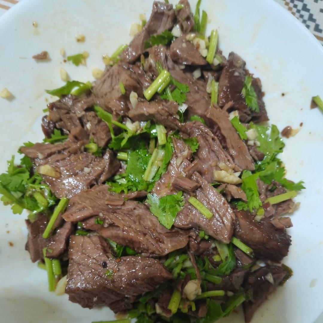 香菜拌牛肉