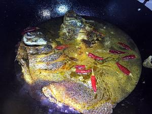老丁的私房菜-红烧罗非鱼的做法 步骤6