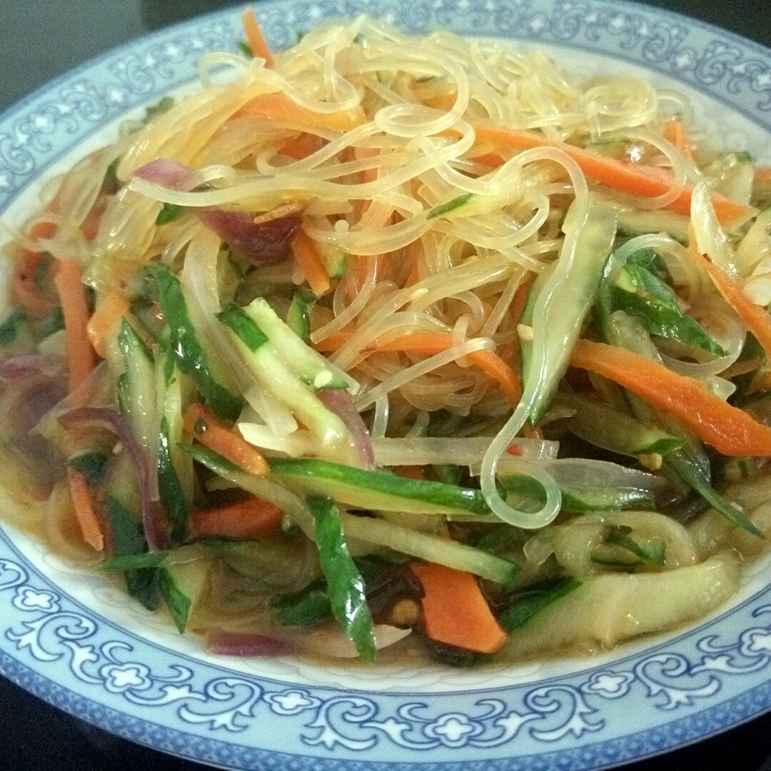 小小小稻做的黄瓜拌粉丝