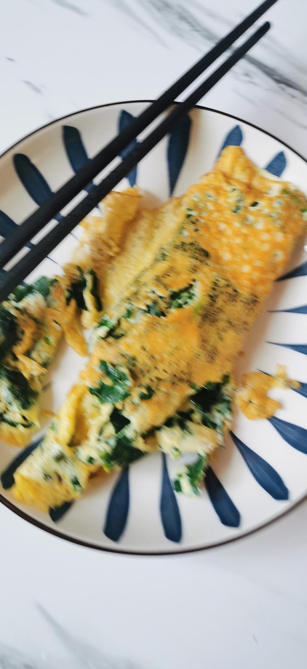 早餐不知道给孩子吃什么？试试这个菠菜鸡蛋卷