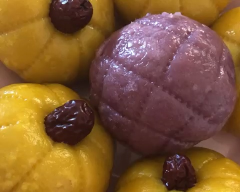 南瓜🎃紫薯🍠粘豆包的做法