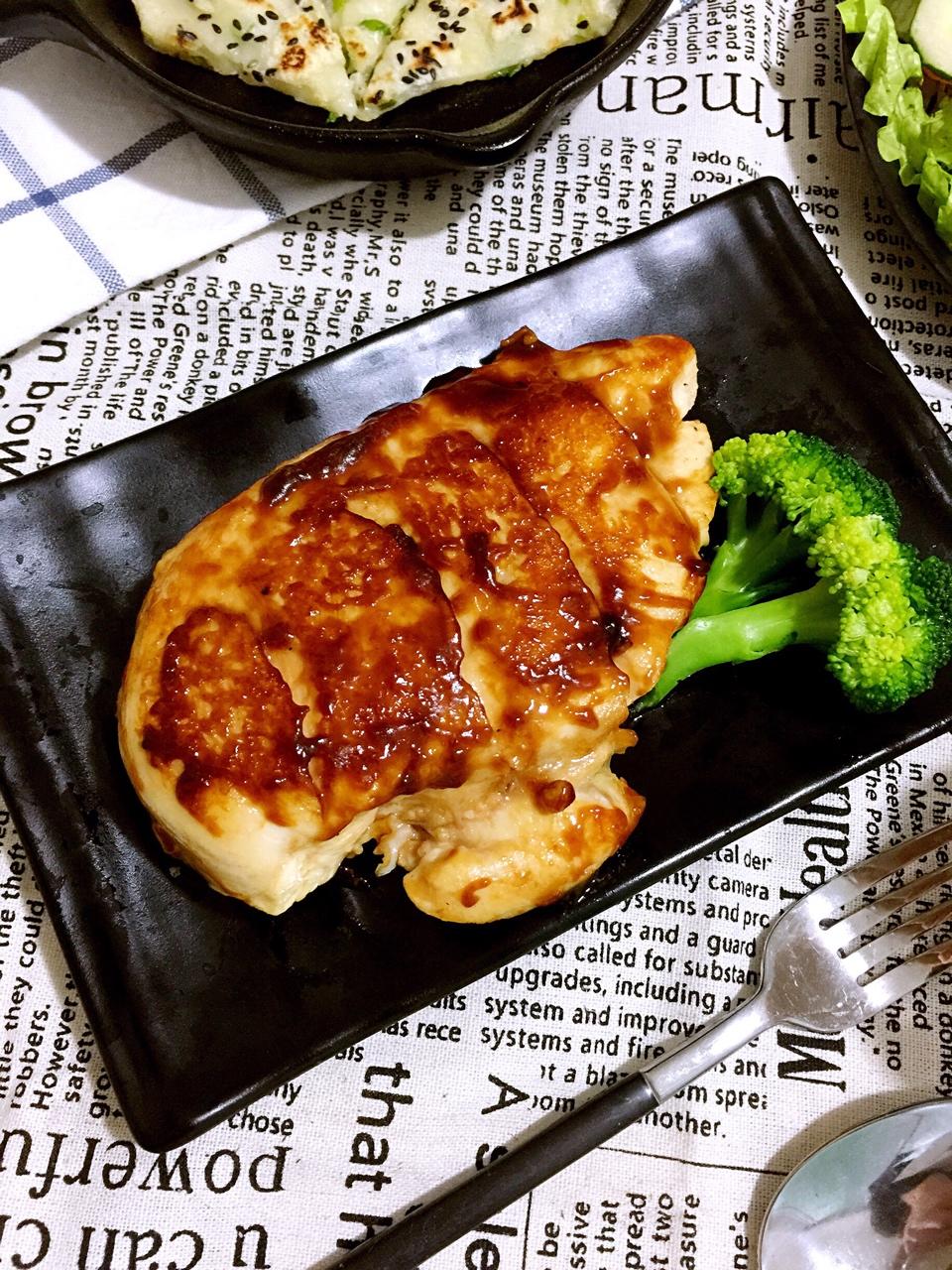 香煎鸡胸肉