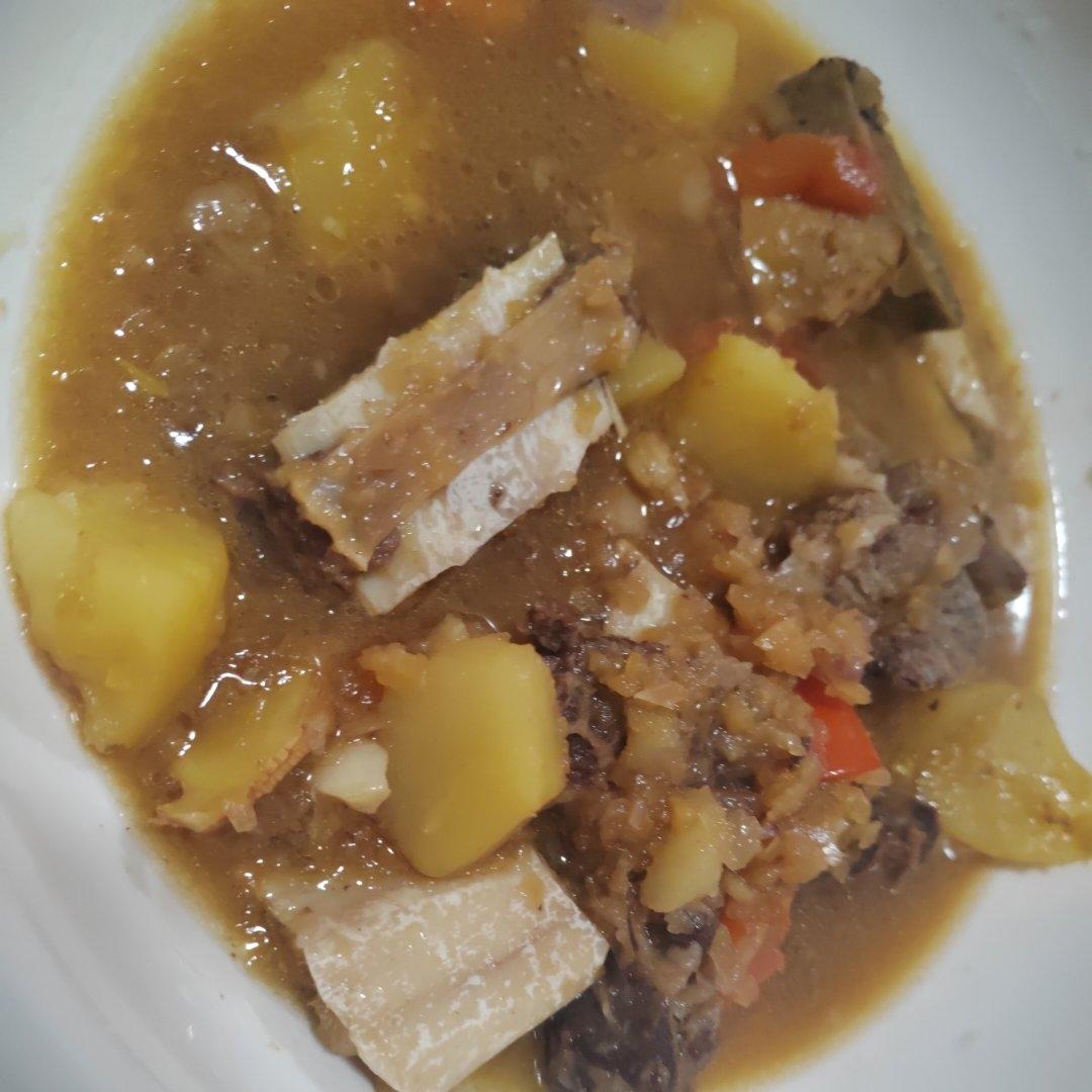 洋葱苹果梨炖牛排骨