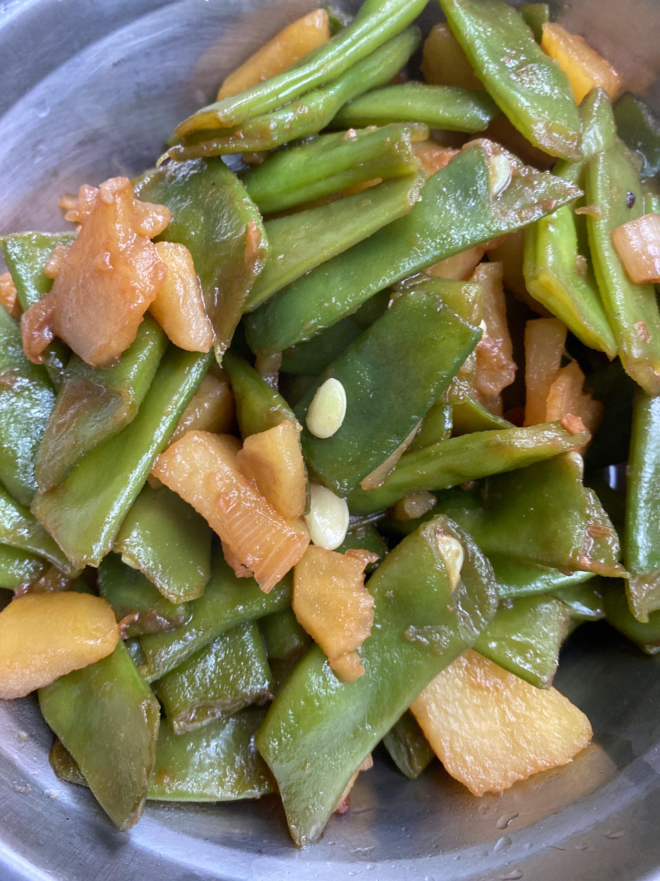 正宗东北土豆炖豆角
