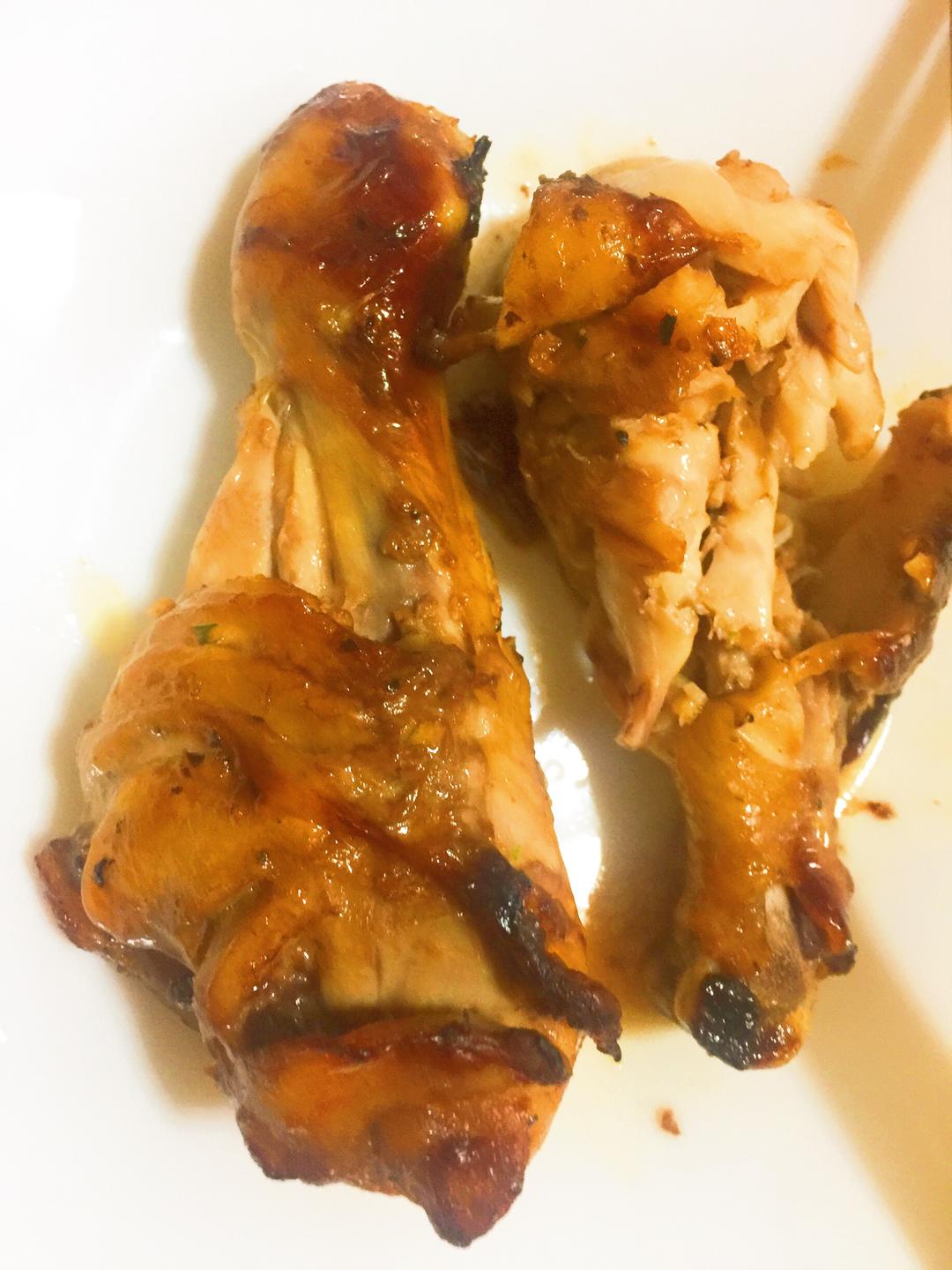 自制奥尔良酱料烤的鸡腿