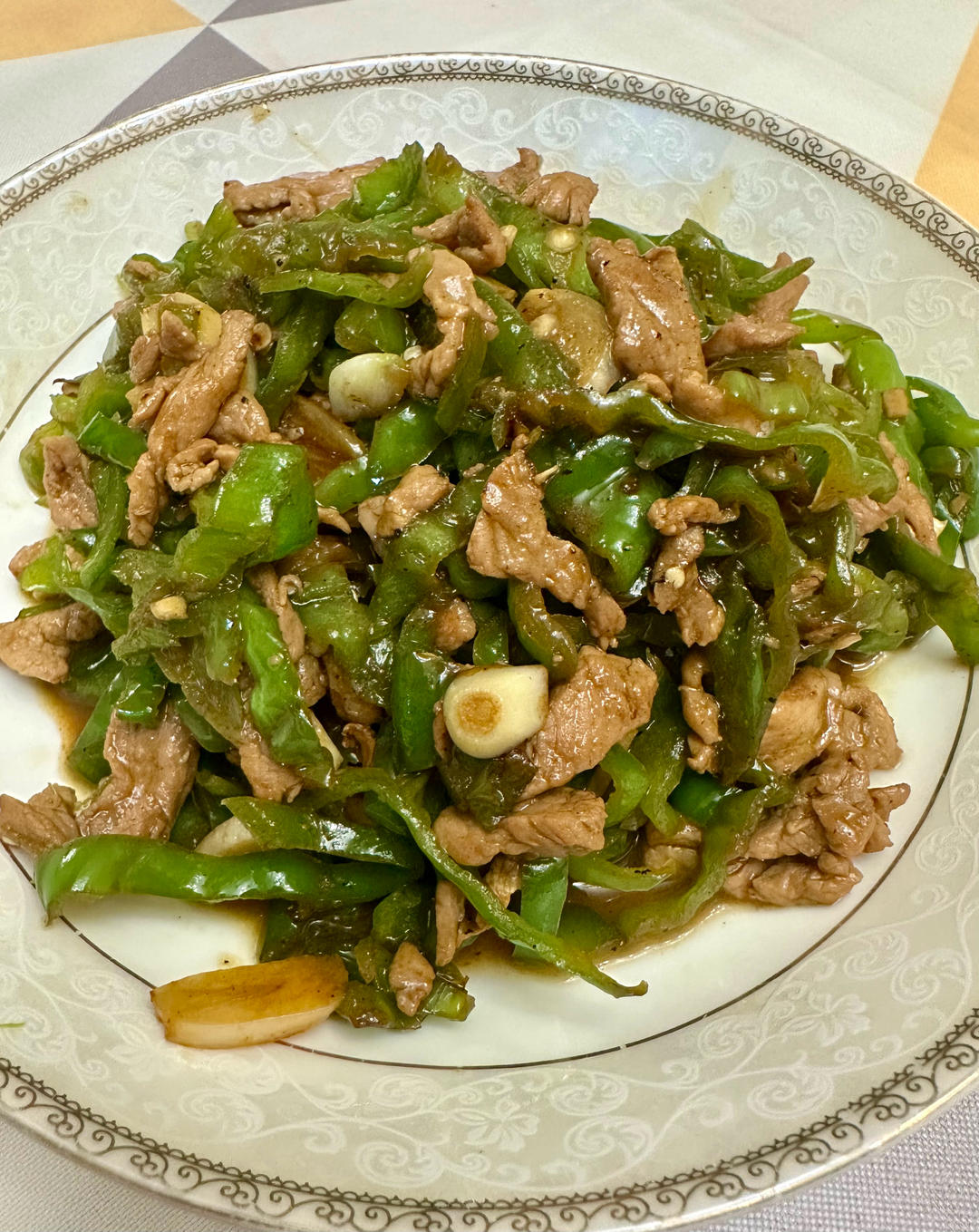 ‼️好吃到舔盘的青椒肉丝盖浇饭