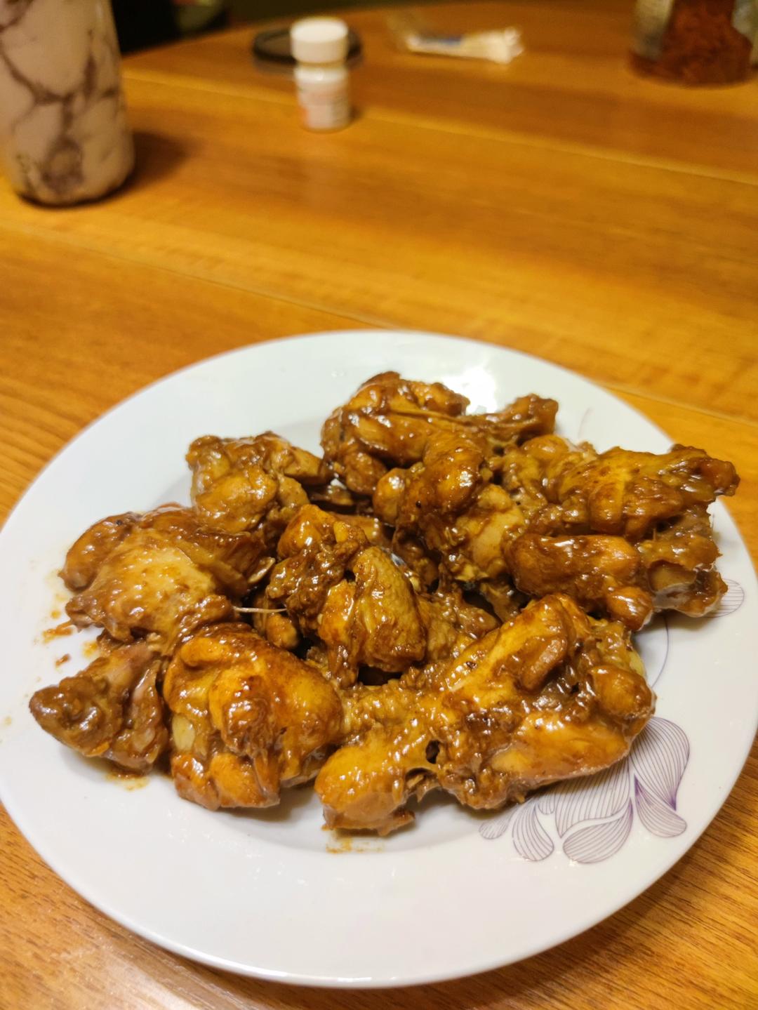 好吃到舔手指的「蒜香蜜汁鸡翅根」👍