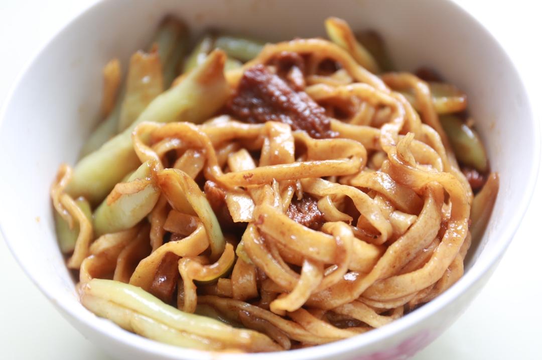 豆角焖面