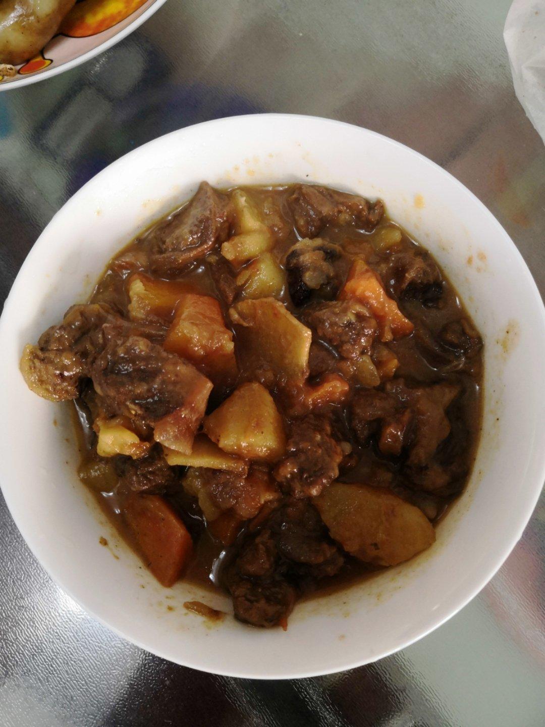 红烧牛肉土豆 （独家秘制）