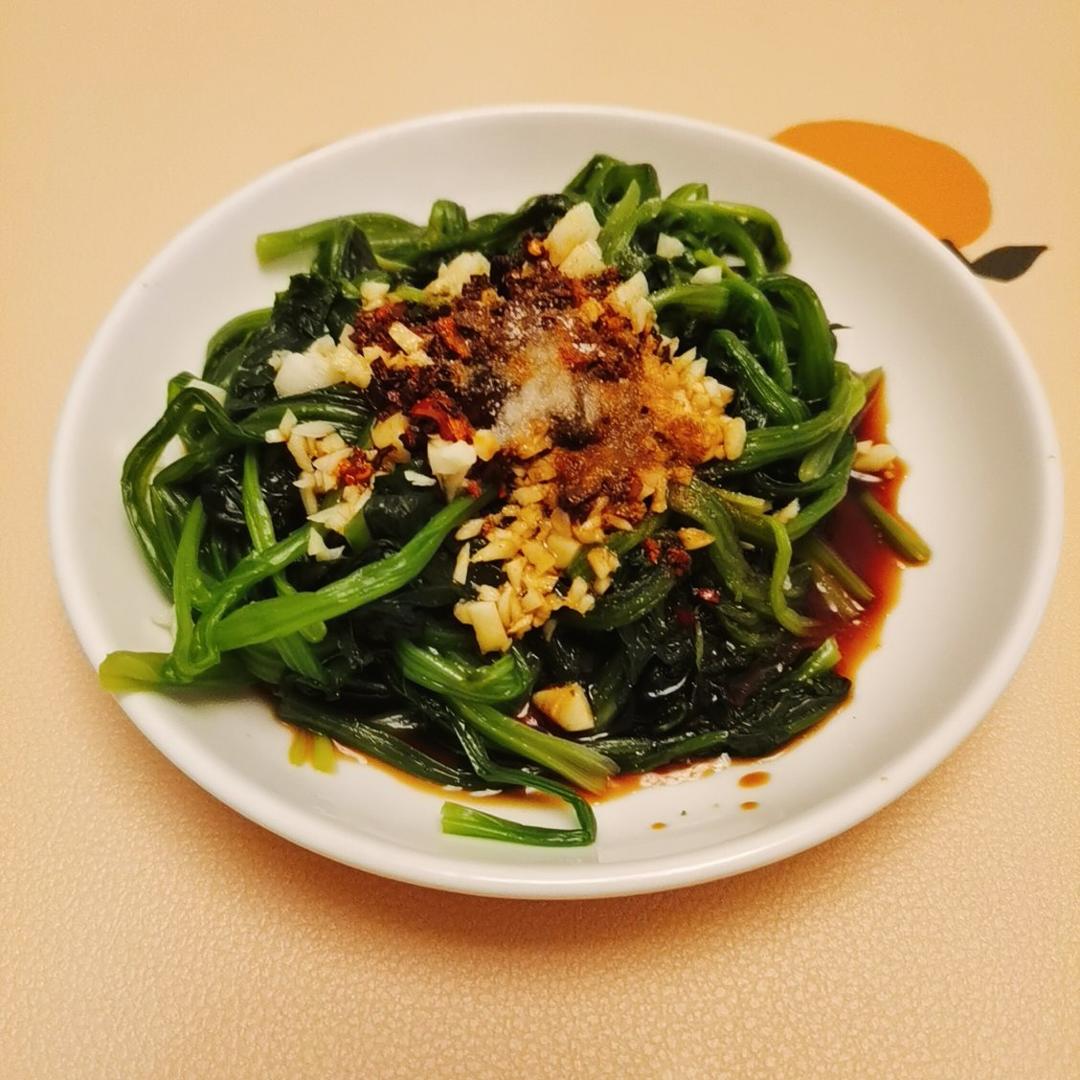 凉拌菠菜