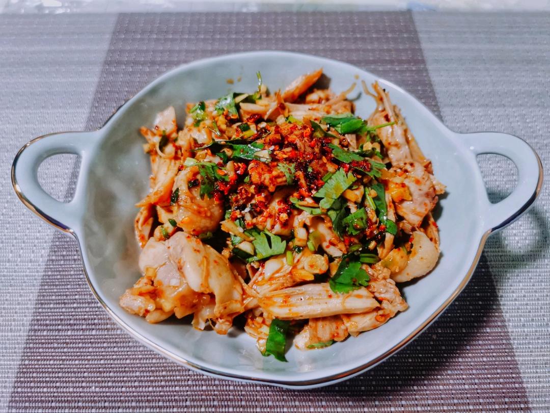 手撕凉拌鸡腿肉