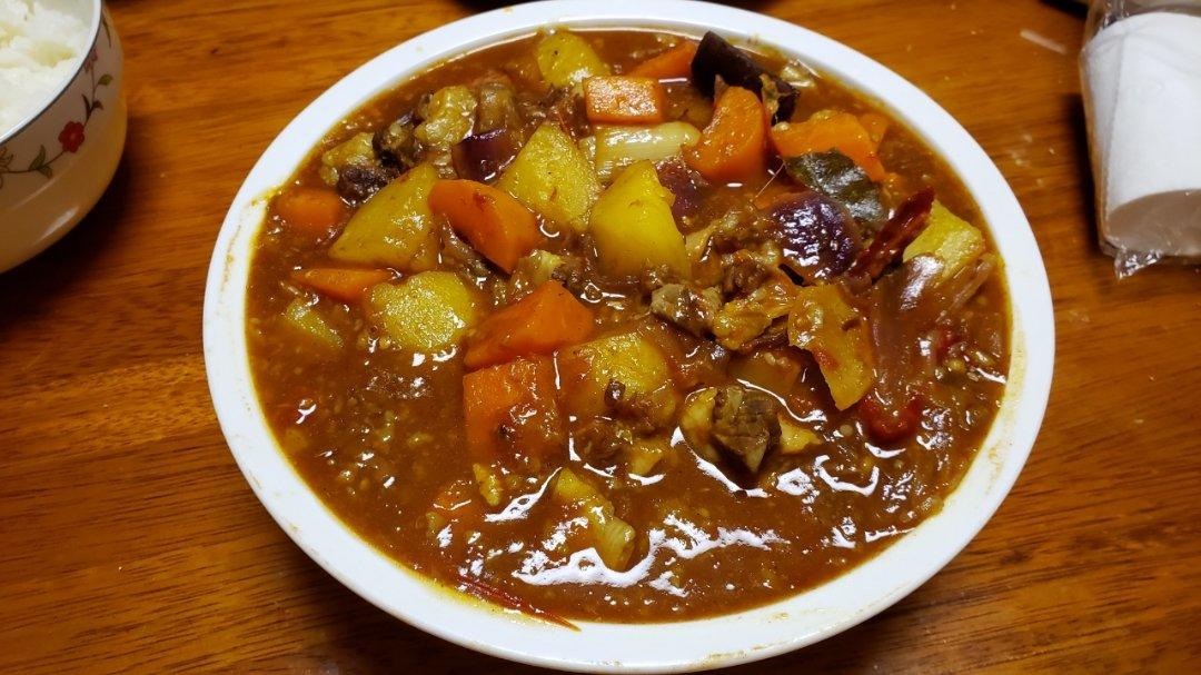 红烧牛肉土豆 （独家秘制）