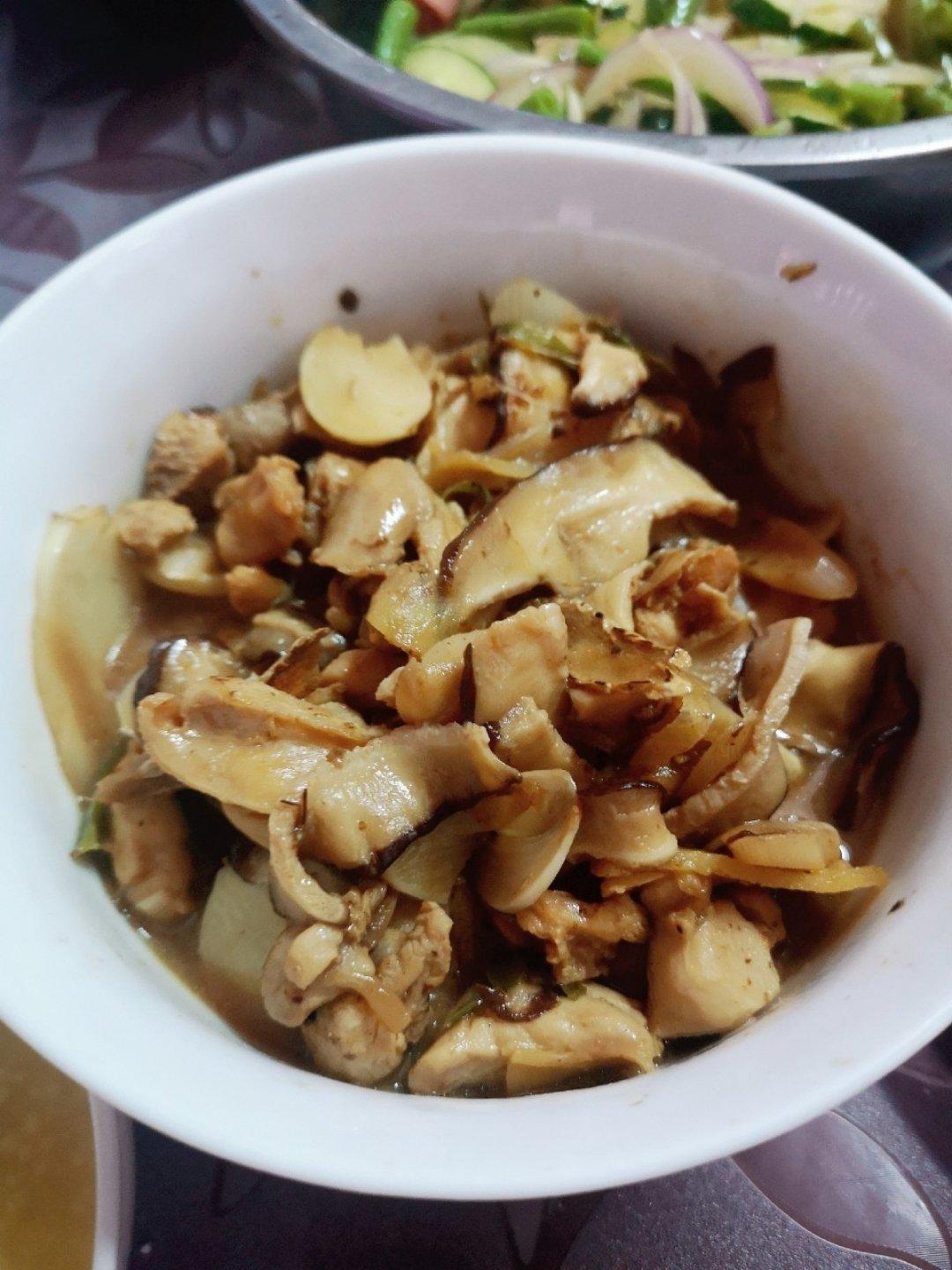 我一直一直做的一道菜，怎么做都好吃 | 香菇蒸鸡