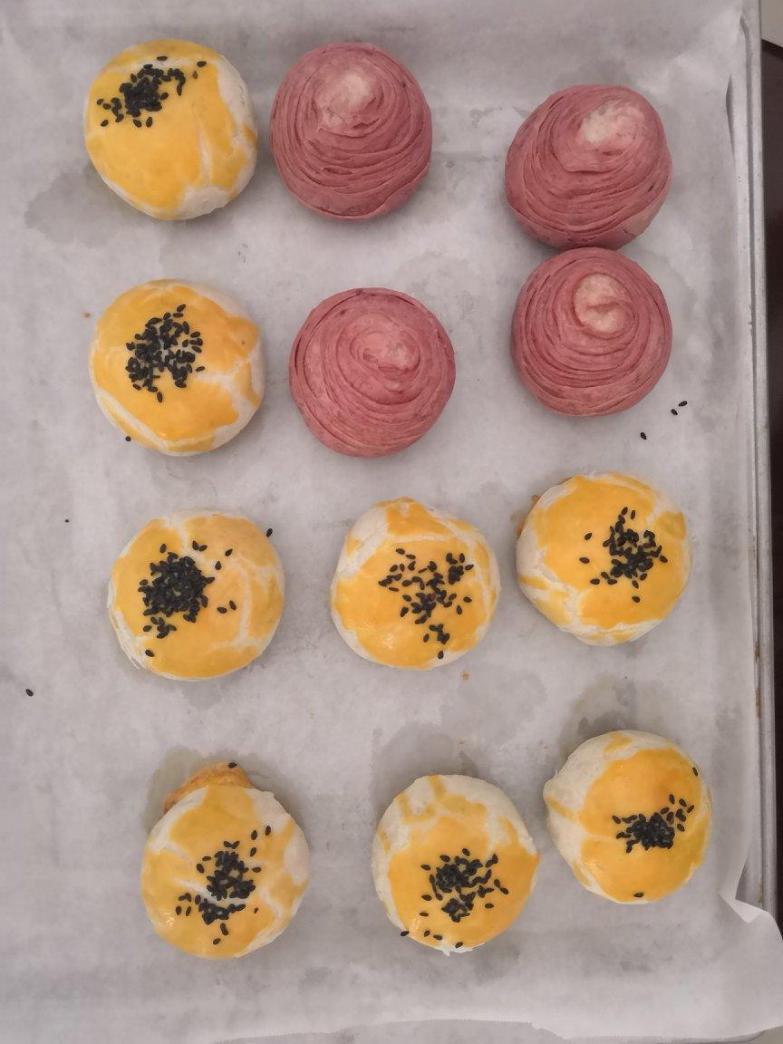 蛋黄酥~紫薯、抹茶、原味~花好月圆，中秋快乐~内附一次做六色蛋黄酥方法~