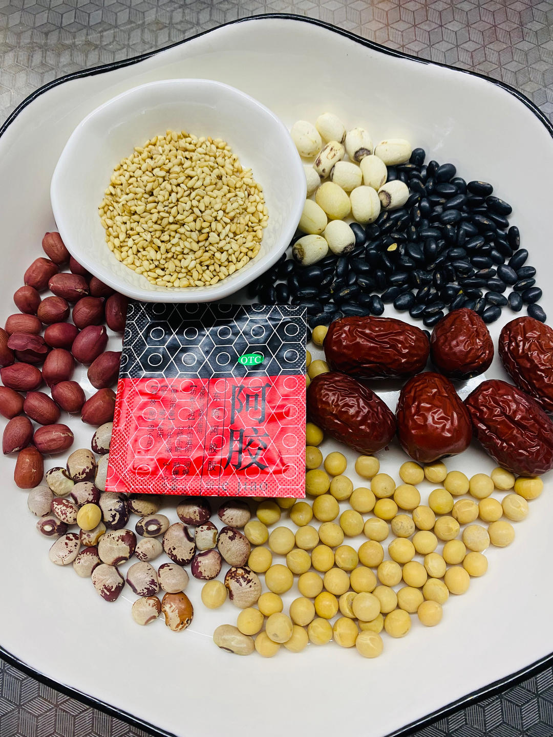 甜滋滋的阿胶豆浆（无糖）的做法