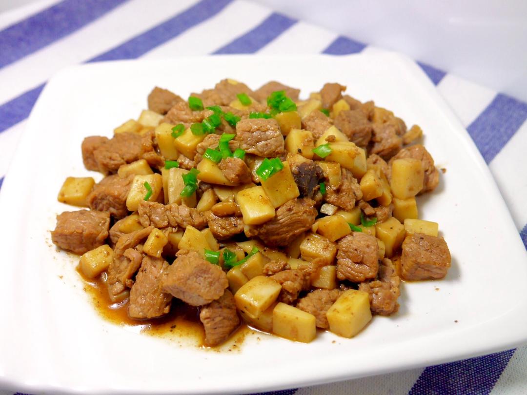 黑椒杏鲍菇牛肉粒