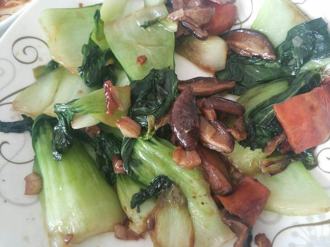 老丁的私房菜-香菇炒油菜