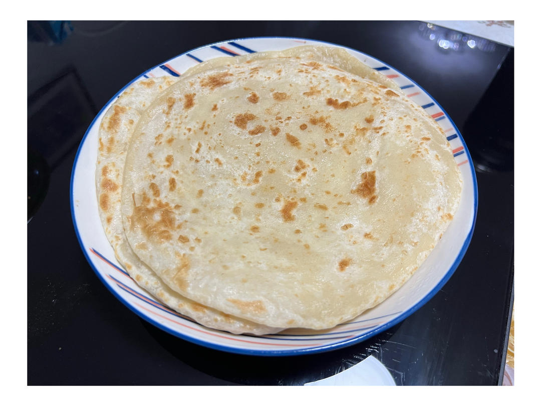 烙饼不硬的小窍门 掌握了你也能看出柔软多层凉了不硬的小油饼