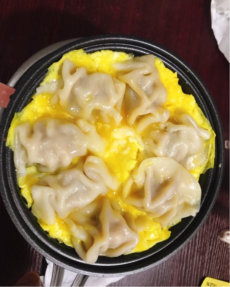 速冻饺子鸡蛋锅贴