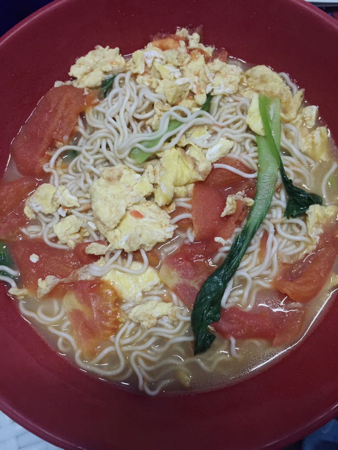 番茄鸡蛋青菜汤面的做法