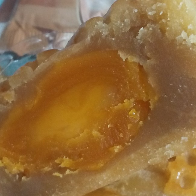 广式月饼——蛋黄莲蓉月饼