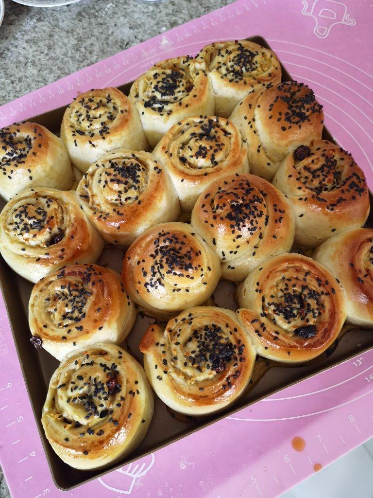 菠萝面包卷—酸甜美味