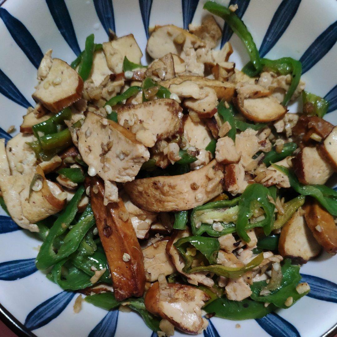 青椒炒豆干