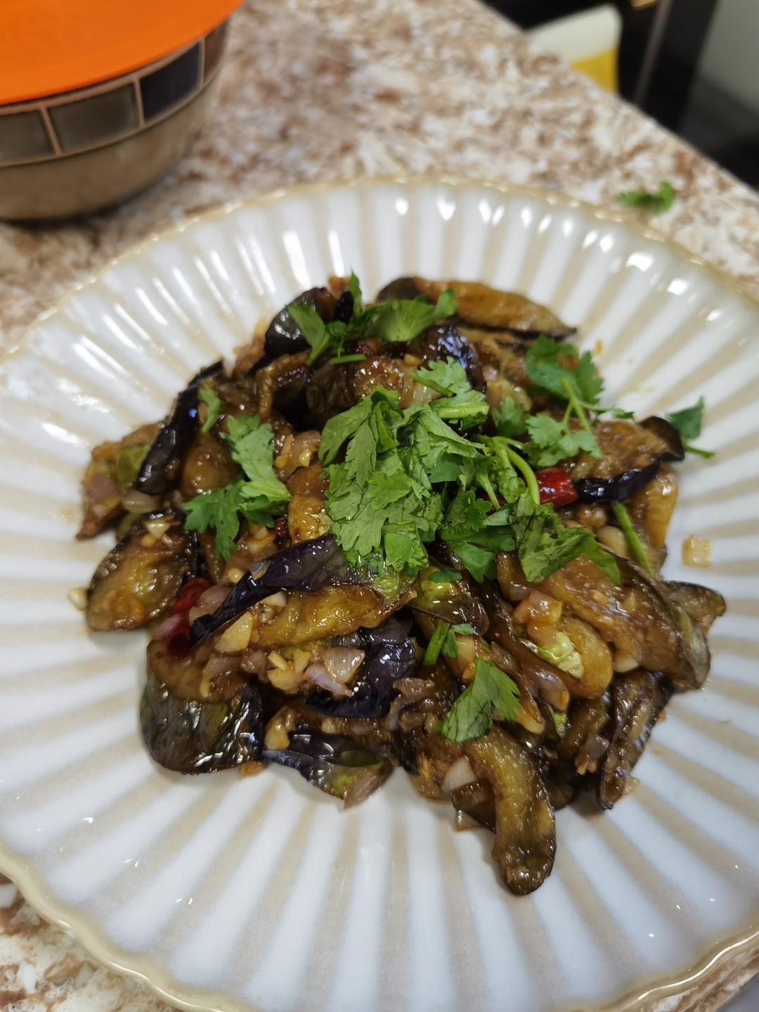 厨师长教你：“风味茄子”的家常做法，外酥里嫩味道很赞，收藏了