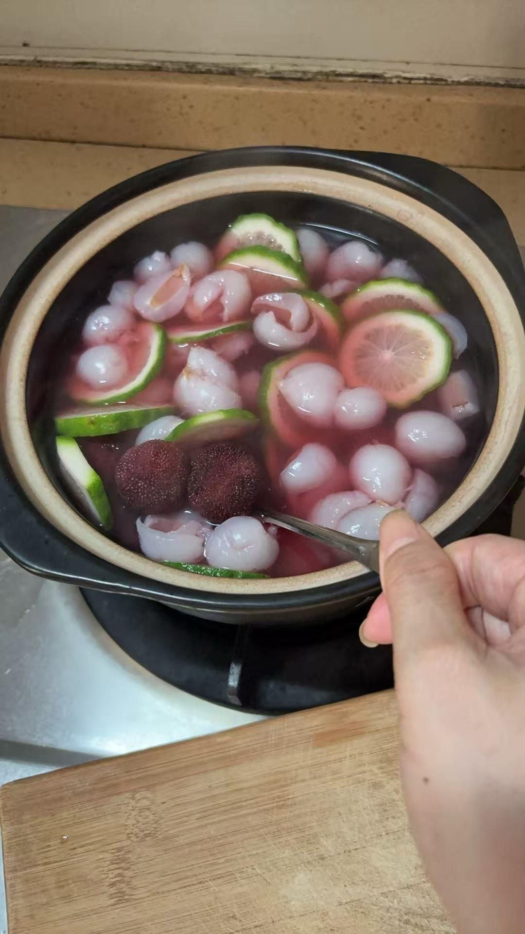 超越喜茶的自制杨梅荔枝饮