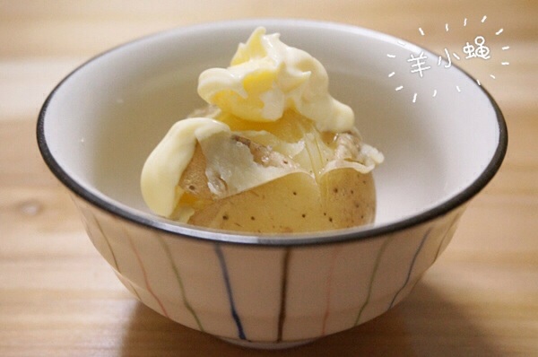 日式屋台的黄油土豆——じゃがバター