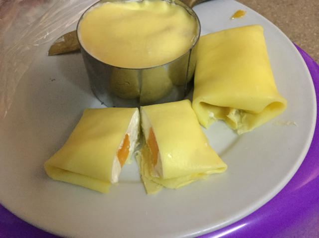 芒果班戟+港式奶茶