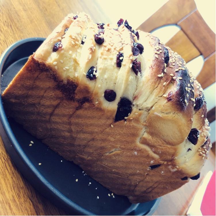 手撕蔓越莓炼乳吐司