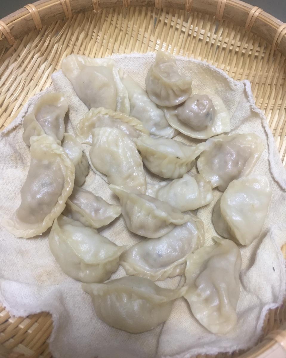 猪肉大葱烫面蒸饺