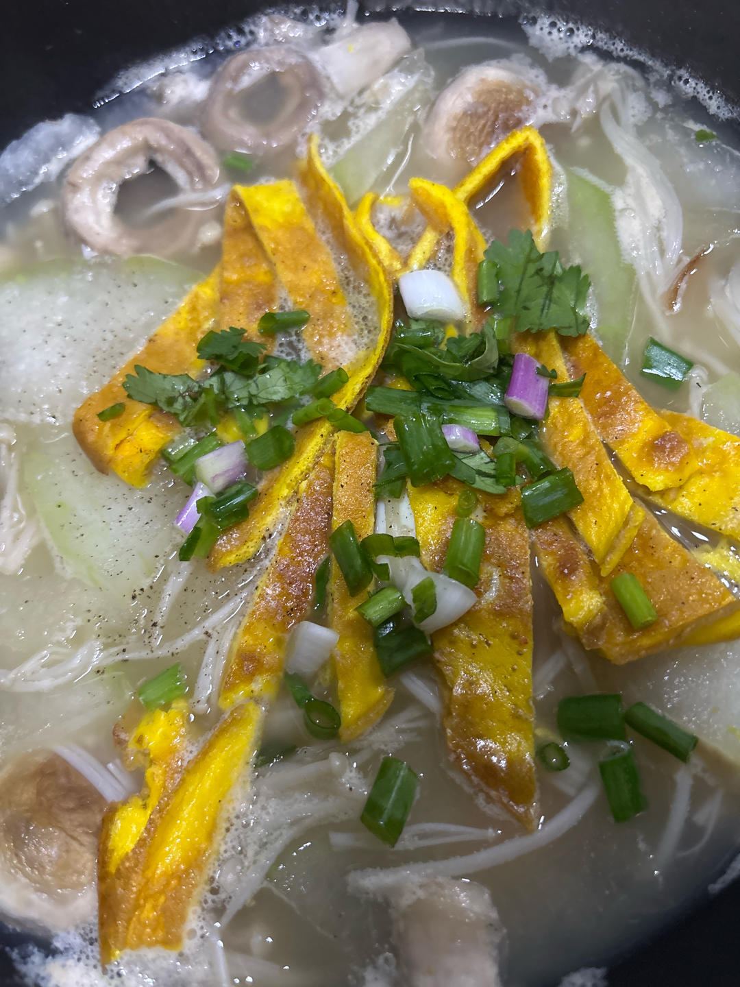 鲜掉眉毛巨好喝，三鲜刷脂汤，250大卡