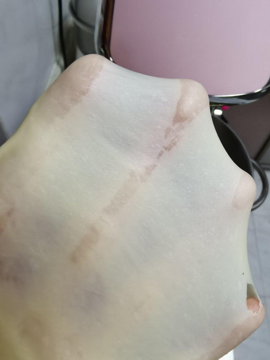 如云朵般松软，口感细腻，湿润，最适合亚洲人口味的北海道吐司