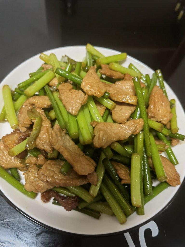 蒜苗（蒜苔）炒肉