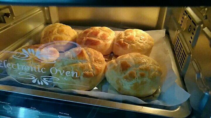 奶油菠萝包 Sweet Pineapple Bread