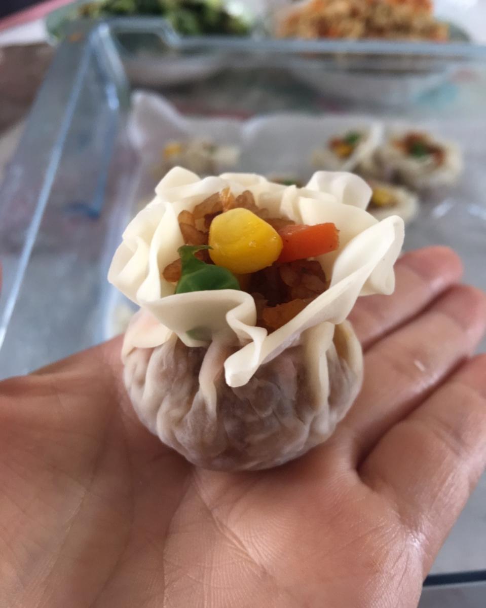 饺子皮咸蛋黄烧麦