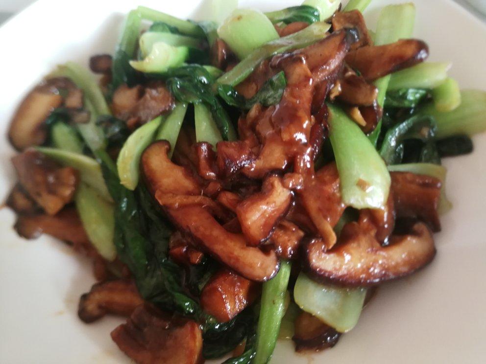 香菇油菜（简单快手）