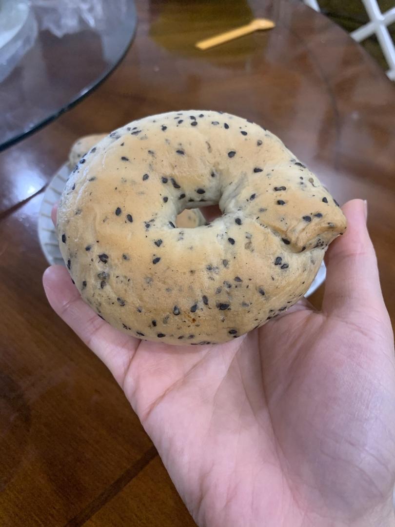 原味贝果🥯/黑芝麻贝果🥯