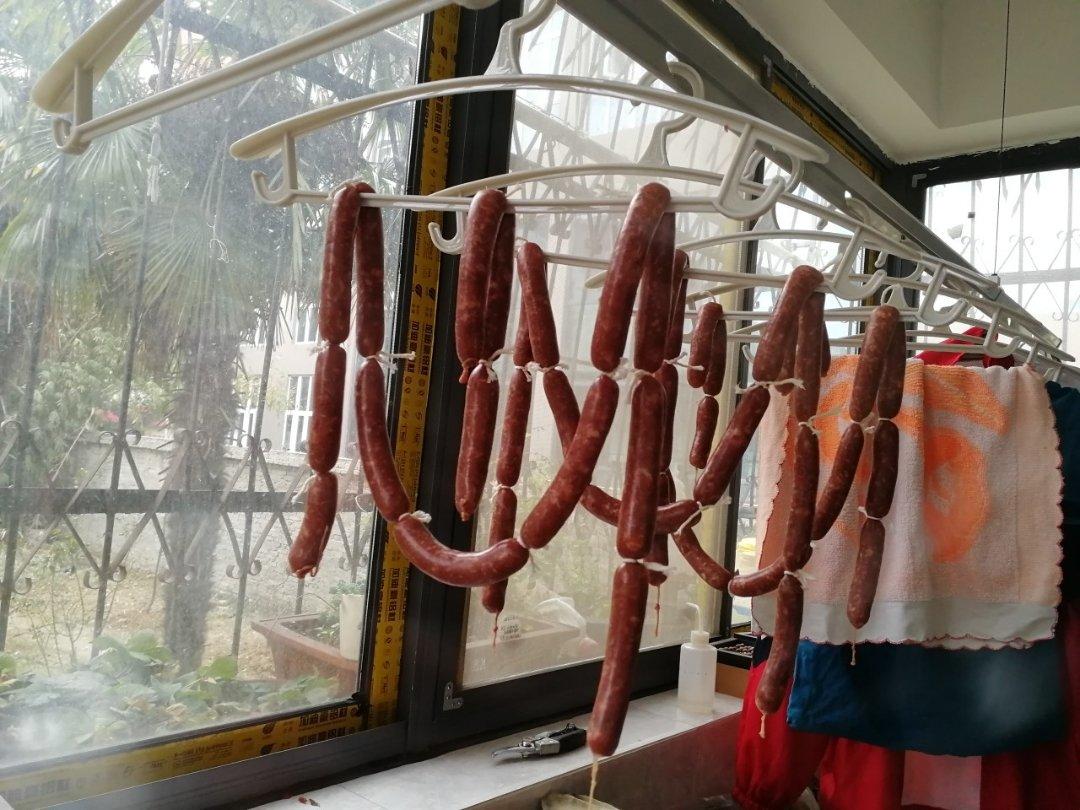 自制黑椒风味脆皮肠--多图详解手工灌肠