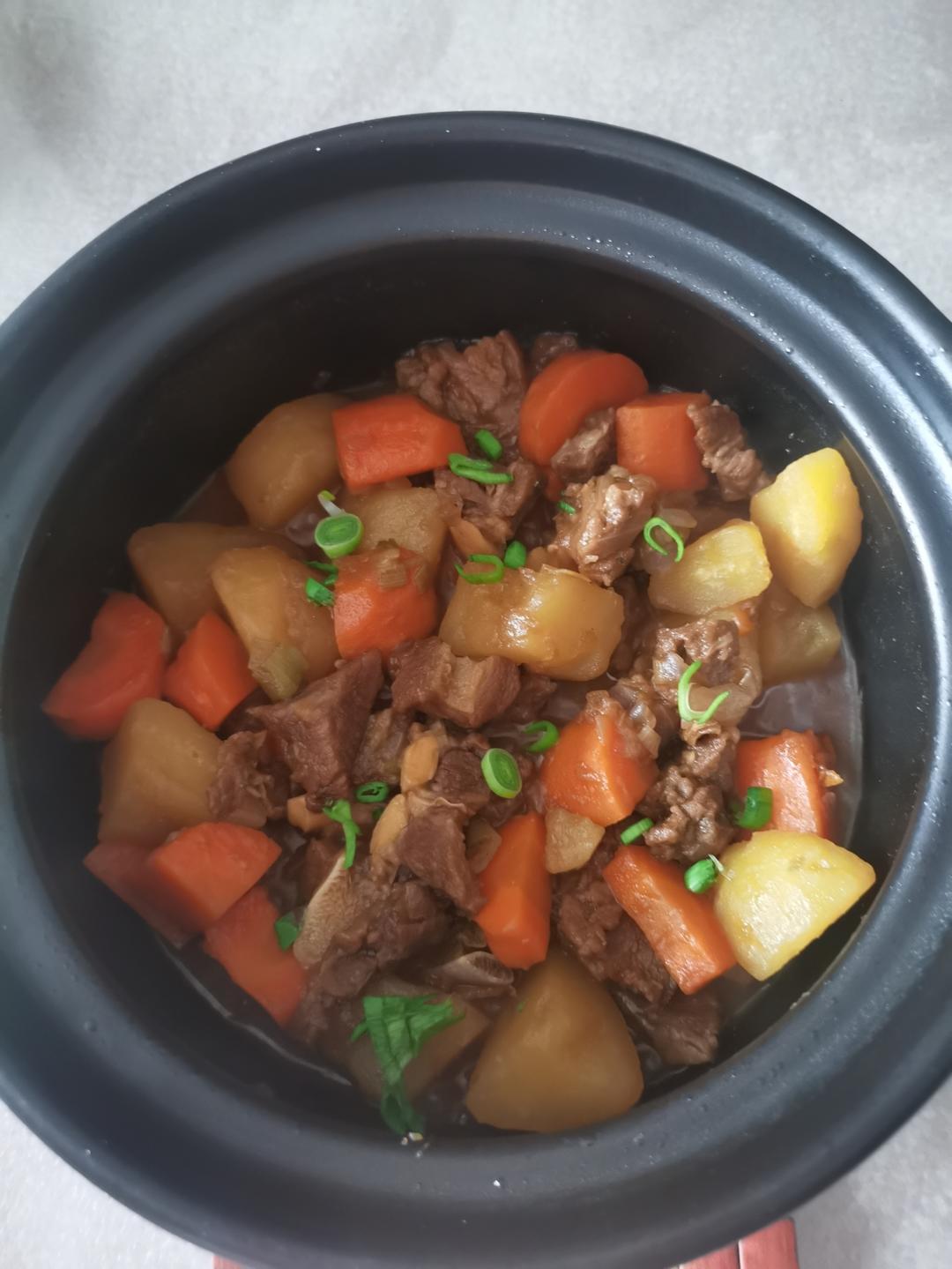 砂锅羊肉煲，家常做法，不腥不膻不油不腻