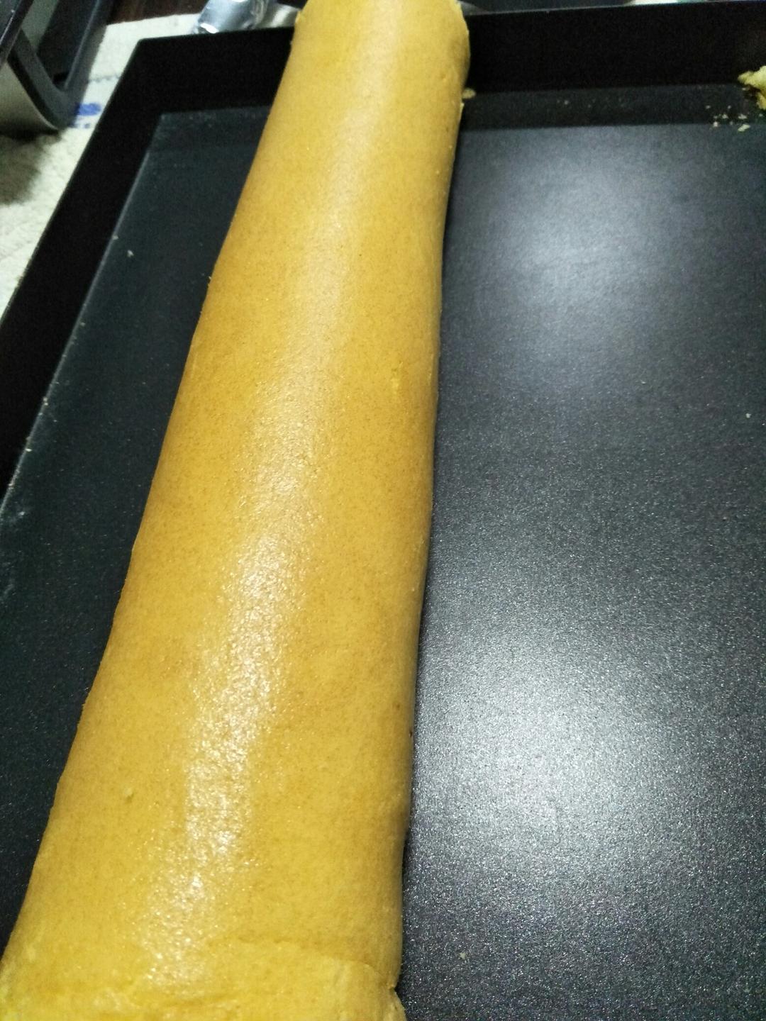 戚风蛋糕卷（家用30L烤箱自带烤盘之3蛋卷卷）